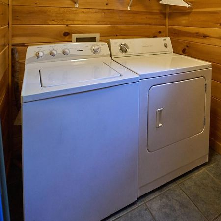 Firefly Lodge Holiday Home Гатлинбург Экстерьер фото